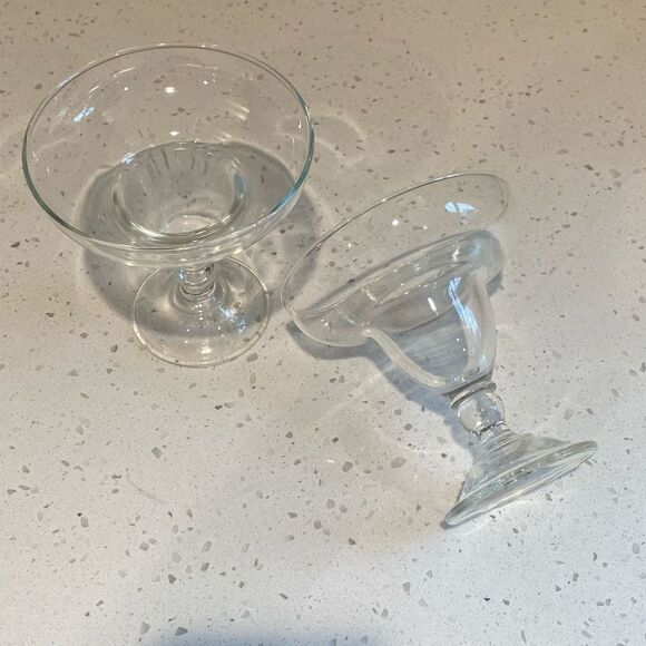 Set 2 Vintage Clear Margarita Cocktail Glasses Serving Glass - Picture 1 of 5